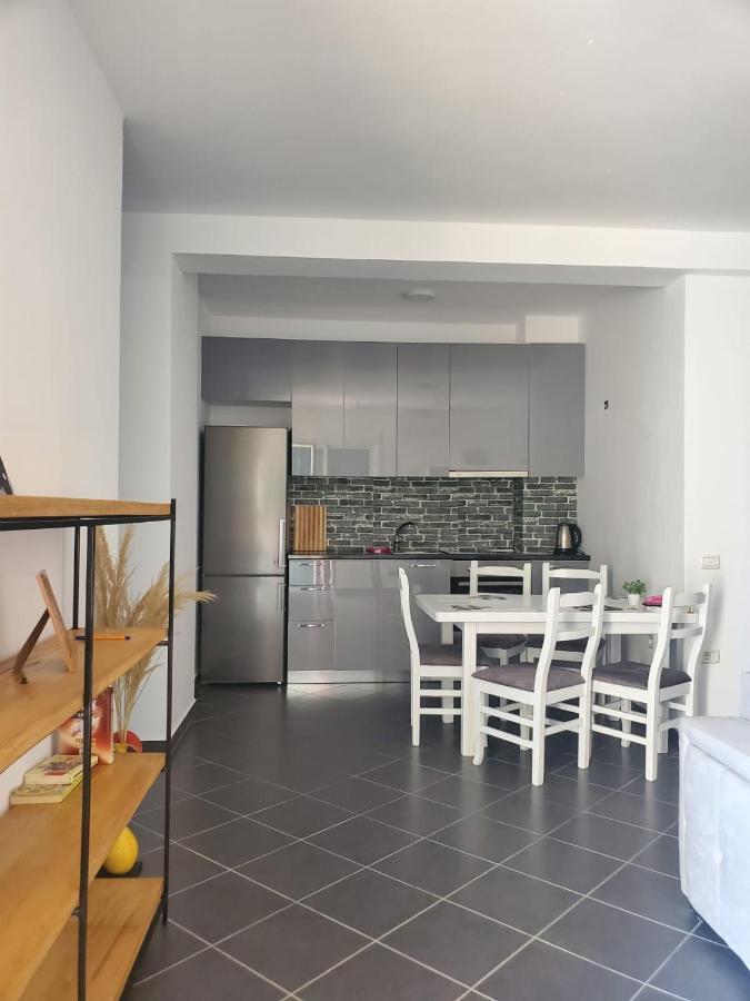 Apartments Big Family Durres Bagian luar foto